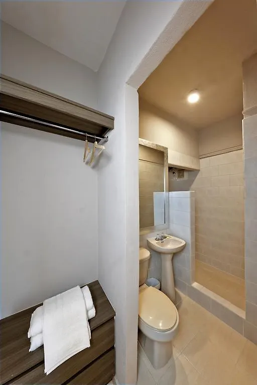 **  Mont Caribe Guest House San Juan Puerto Rico